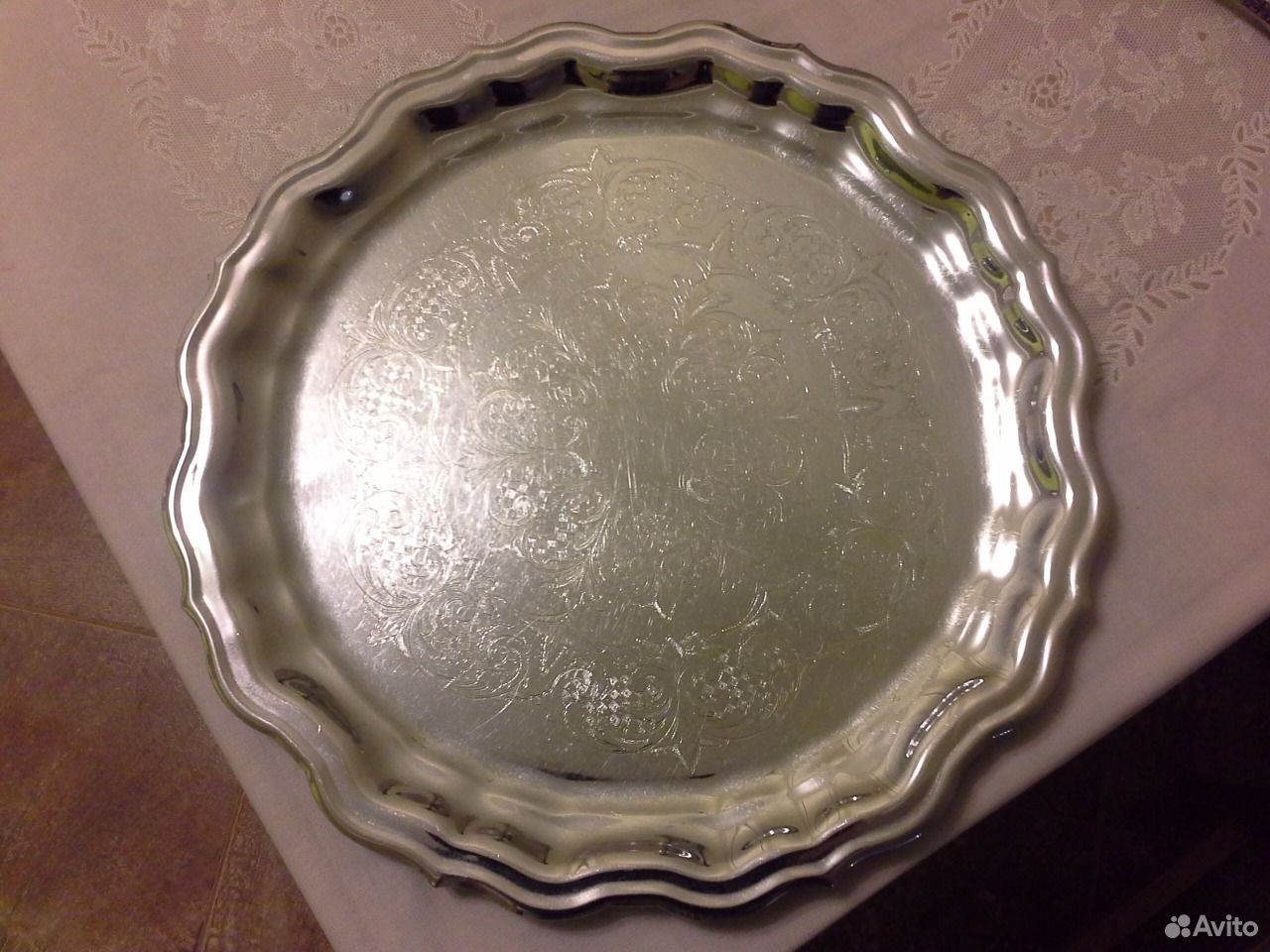 Жостово лопатина. Кристи +10352+1256/6 жостово фото. Кружка тарелка поднос холодный. Поднос фаянсовый. Поднос модерн латунь клеймо.
