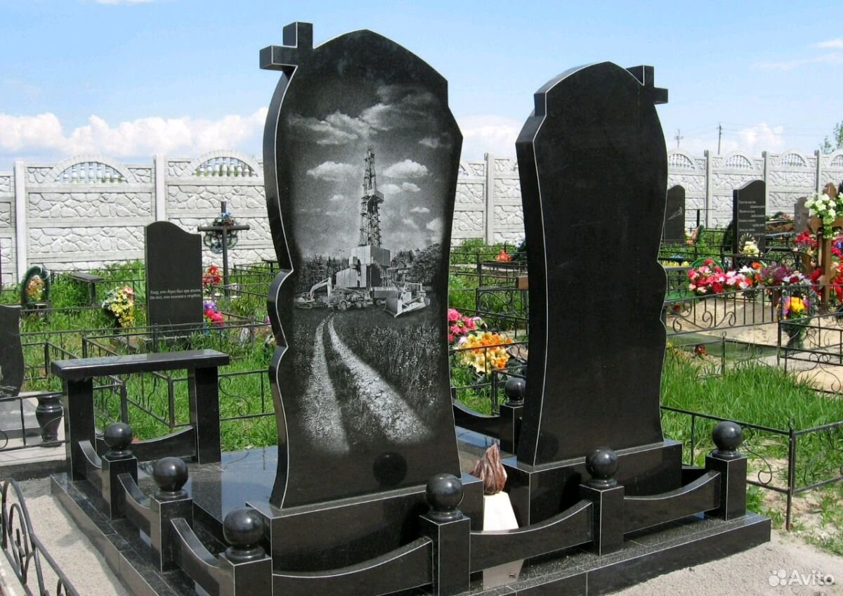 Памятники на могилу фото в курске на