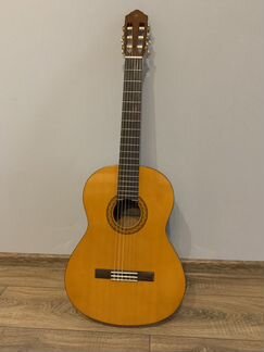 Гитара Yamaha C40