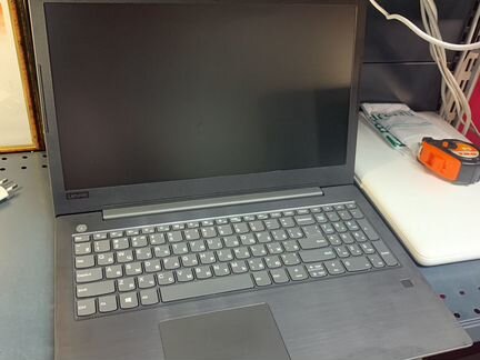 Ноутбук Lenovo V330-15ikb