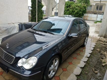 Mercedes-Benz C-класс 1.8 AT, 2003, 270 000 км