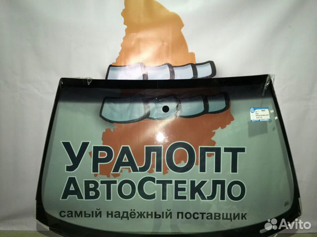 Лобовое стекло Toyota Ist (I)