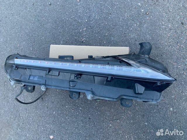 Ходовой огонь правый Lexus NX