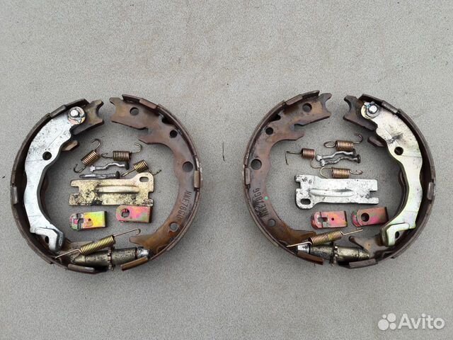 Колодки стояночного тормаза Honda Stepwgn RG1