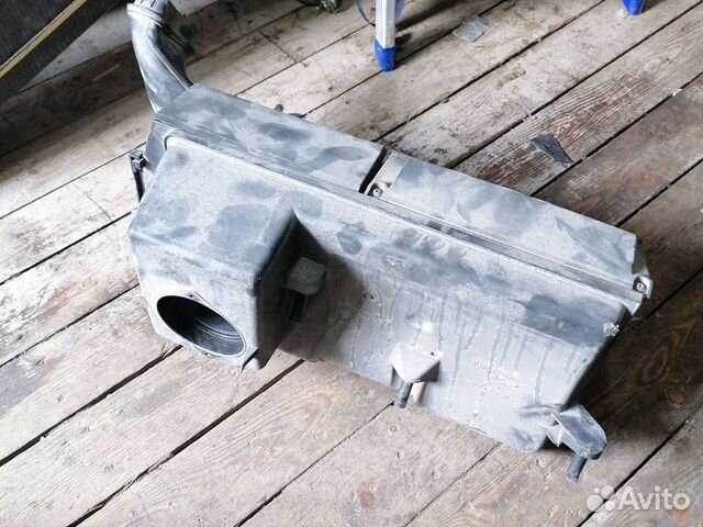 Корпус воздушного фильтра форд 2.5турбо вольво s80