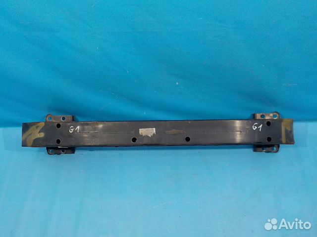 Усилитель переднего бампера toyota Avensis (T250)