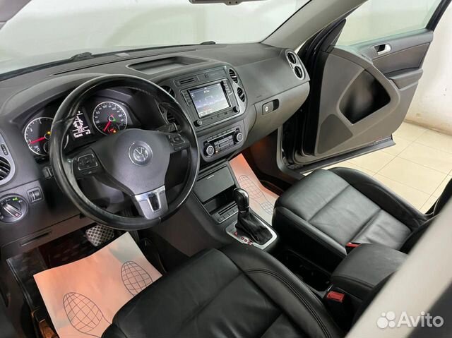 Volkswagen Tiguan `2011