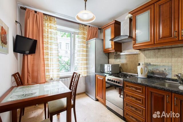 

1-к. квартира, 38 м², 1/9 эт.