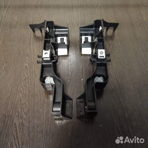 Dodge RAM 1500 кронштейн фары 2009- 68222826AB