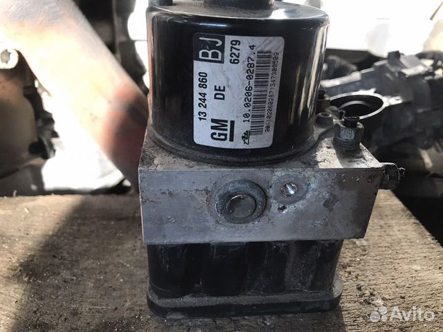 Блок ABS Opel Zafira B Astra H 1.9 Z19DTH
