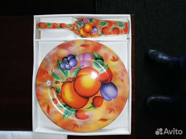 Блюдо для торта и скатерть