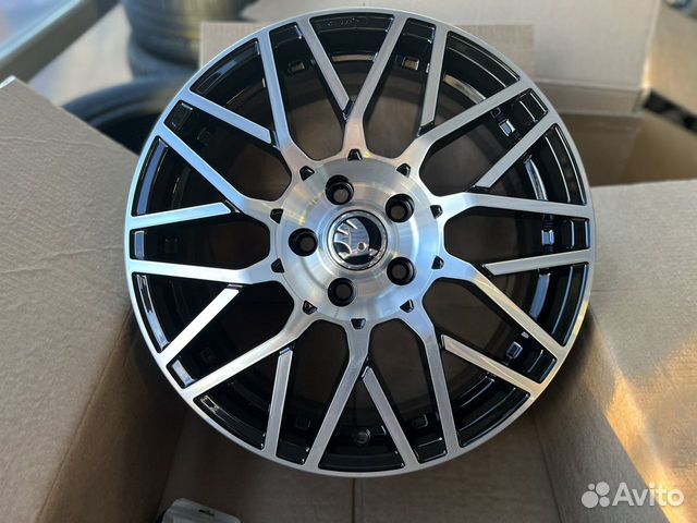 Новые комплект Россия R17 для Skoda Octavia Superb