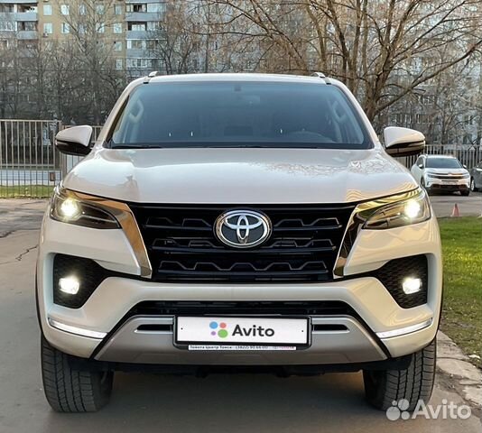 Toyota Fortuner 2.8 AT, 2021, 220 км