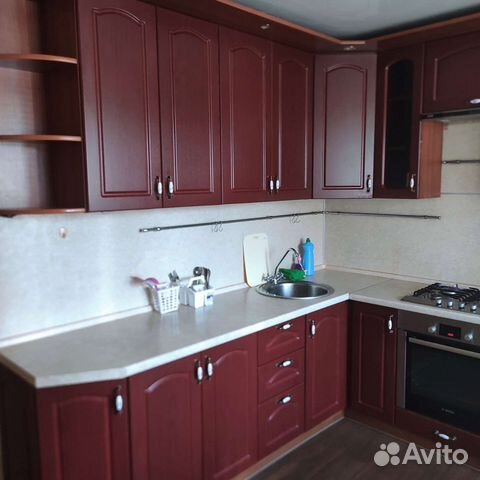 

1-к. квартира, 50 м², 3/10 эт.