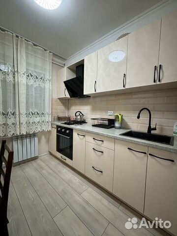 

1-к. квартира, 32 м², 1/5 эт.