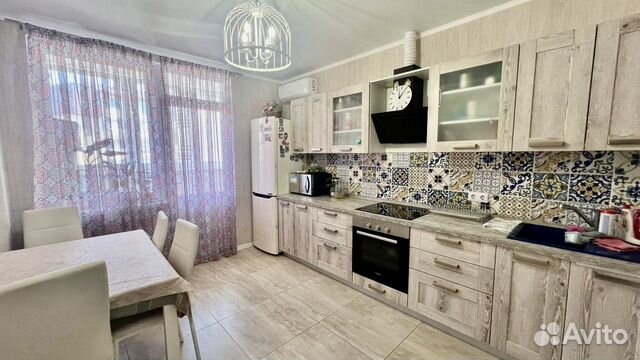 

2-к. квартира, 54 м², 4/6 эт.