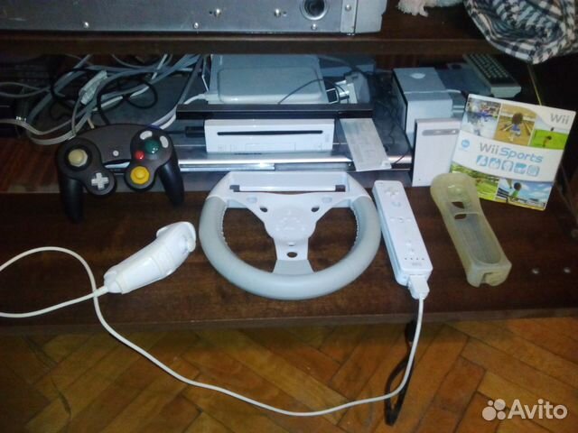 Nintendo Wii чипованная весь комплект Nintendo Wii чипованная весь комплект