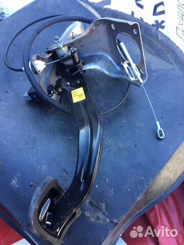Педаль тормоза Solaris/Accent/Rio 32800-4L201 Педаль тормоза Solaris/Accent/Rio 32800-4L201