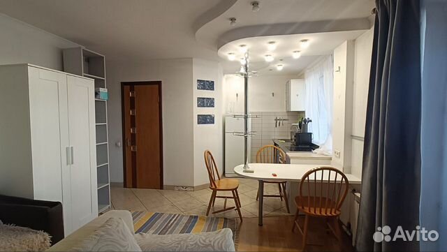 

1-к. квартира, 52 м², 4/6 эт.