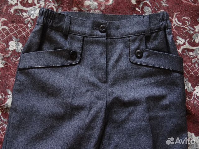 Школьные брюки и желетка Школьные брюки и желетка