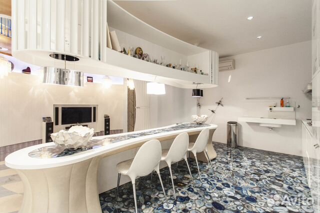 5-к квартира, 130 м², 2/4 эт. 5-к квартира, 130 м², 2/4 эт.