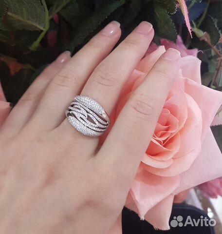 Кольцо с бриллиантами 1.5 к 750 проба Кольцо с бриллиантами 1.5 к 750 проба