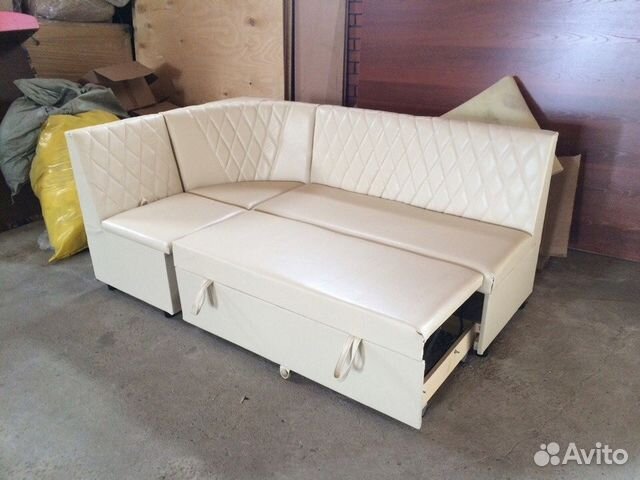 Кухонный угловой диван, со спальным местом