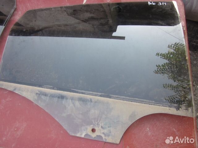 Volkswagen polo 5 стекло двери задней