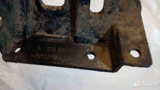 Кронштейн заднего бампера Mercedes 221