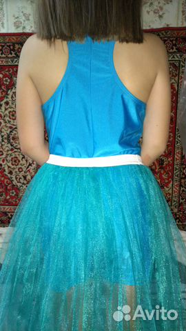 Гимнастический купальник и две юбки для танцев Гимнастический купальник и две юбки для танцев