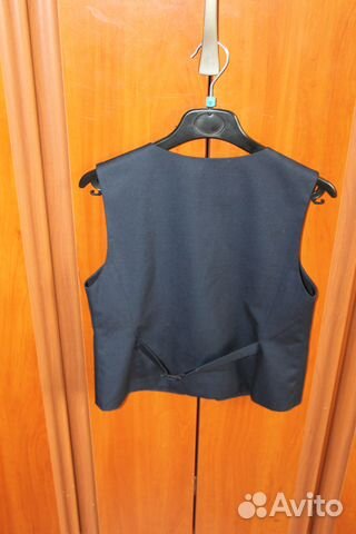Новые школьные брюки р128+жилетка +рубашка новая