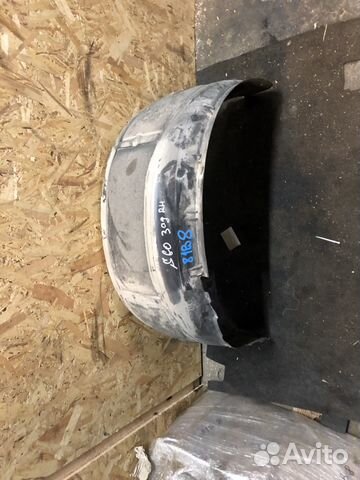 Подкрылок задний правый Volvo S60 v70 08693296
