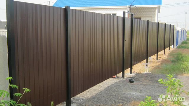Забор из профнастила с установкой под ключ