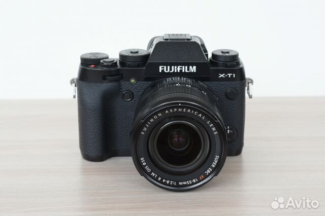 Fujifilm X-T1 с 18-55 и бат. ручкой