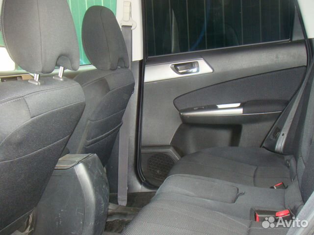 Subaru Forester 2.0 AT, 2011, битый, 152 000 км