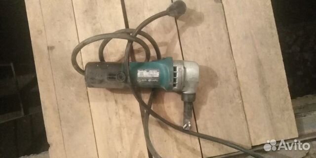 Электро Ножницы по металлу Makita jn1601