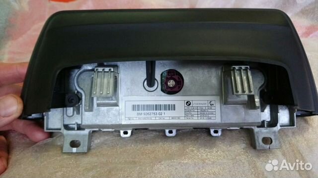 Головное устройство F30