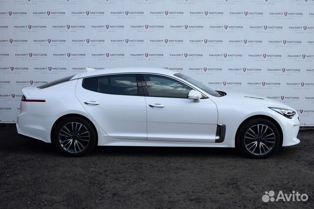 KIA Stinger 2.0 AT, 2018, 11 977 км