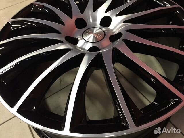 Диски 18 5х112 на Audi Mercedes Infiniti QX30 Диски 18 5х112 на Audi Mercedes Infiniti QX30
