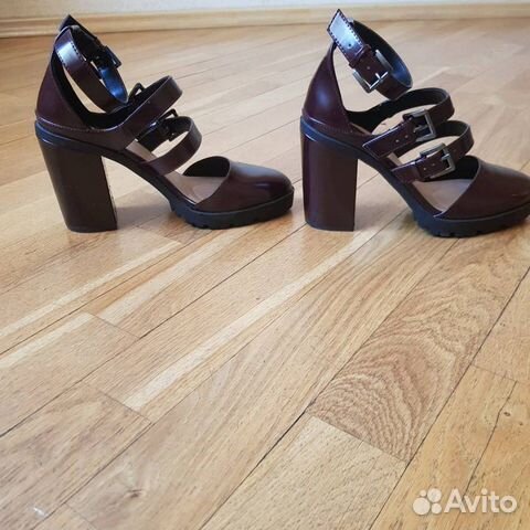 Босоножки Stradivarius Босоножки Stradivarius