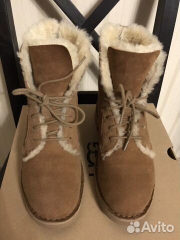 Почти новые зимние ботинки UGG Почти новые зимние ботинки UGG