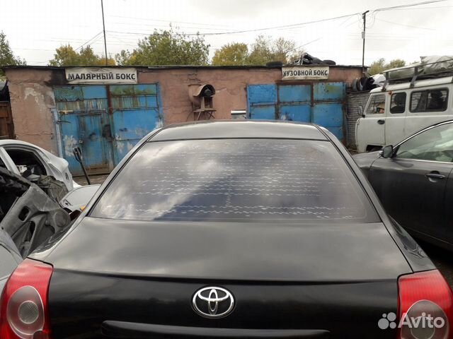 Разбираем Toyota Avensis Sedan 2008