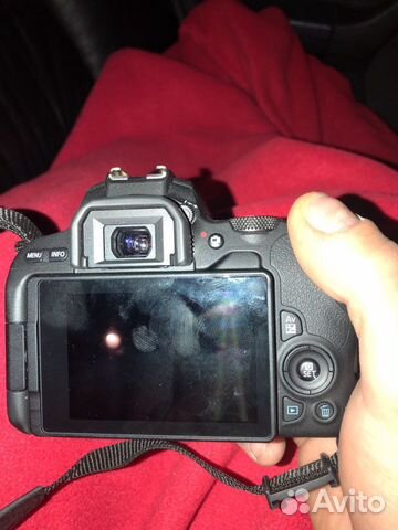 Canon eos 200d