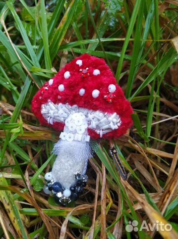 Брошь ручной работы Мухомор