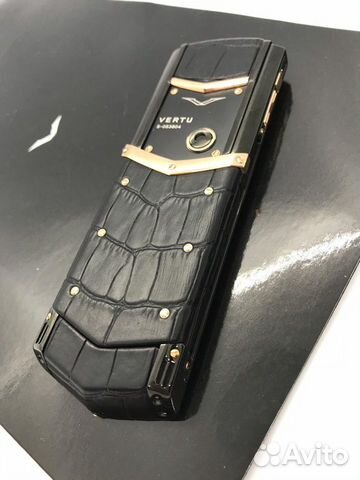 Vertu Signature S Design Silver Alligator DLC Vertu Signature S Design Silver Alligator DLC
