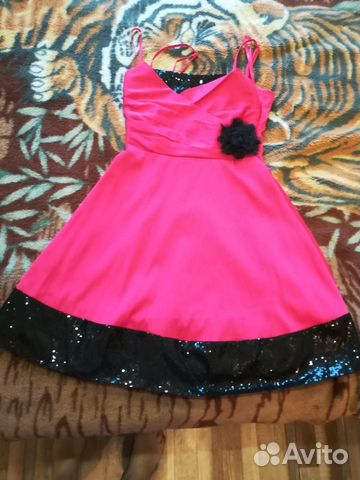 Нарядное платье