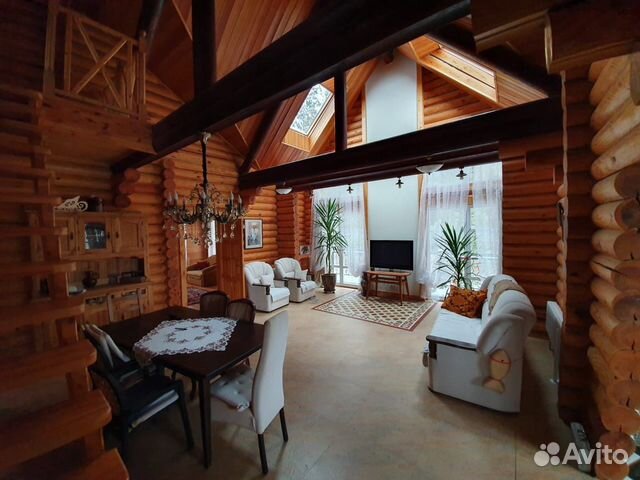 Коттедж 145 м² на участке 14 сот.