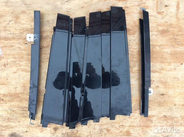 Молдинги двери стекла Mercedes w221 S Молдинги двери стекла Mercedes w221 S