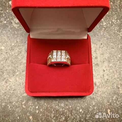 Печатка золотая с бриллиантами Печатка золотая с бриллиантами