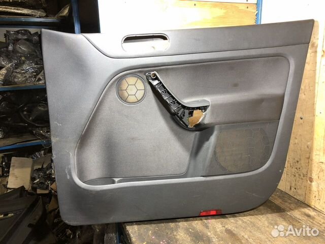 Обшивка передней правой двери VW Golf Plus 79015